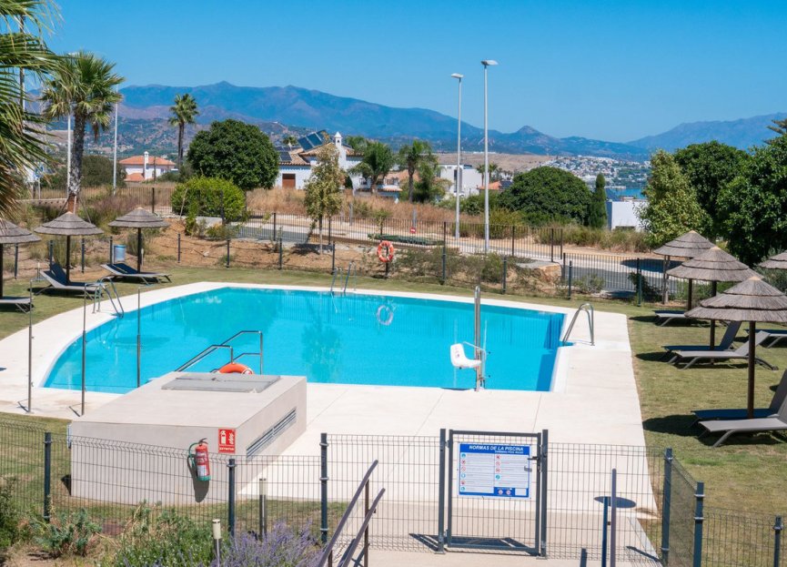 Resale - Apartment - Middle Floor Apartment - Casares - Casares Centro