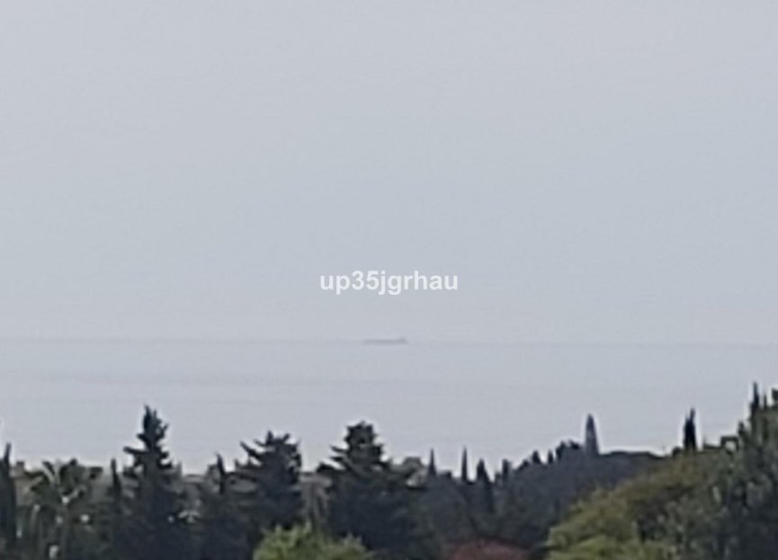 Resale - House - Detached Villa - Estepona - Estepona Centro