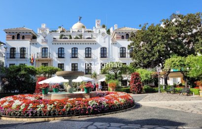 Resale - House - Detached Villa - Estepona - Estepona Centro