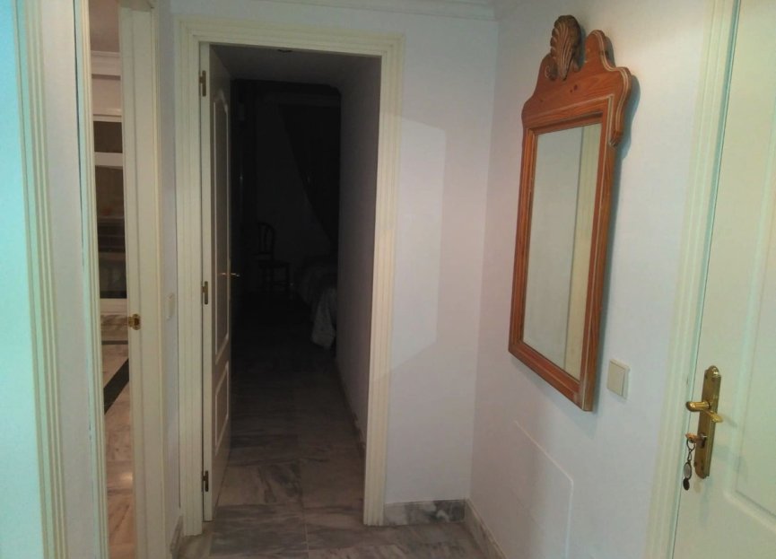 Resale - Apartment - Middle Floor Apartment - Marbella - Marbella Centro