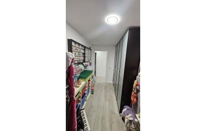 Resale - Ground floor apartment - Estepona - Estepona Centro