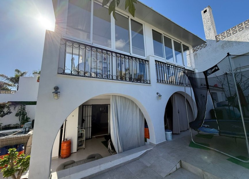 Resale - House - Townhouse - Estepona - Estepona Centro