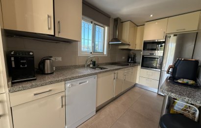 Resale - House - Townhouse - Estepona - Estepona Centro