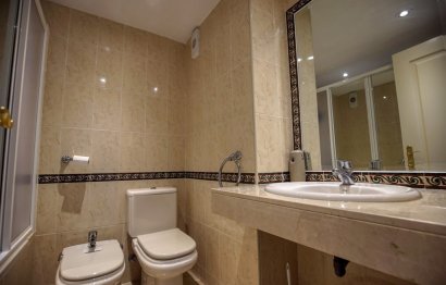 Resale - Apartment - Middle Floor Apartment - Marbella - Nueva Andalucia