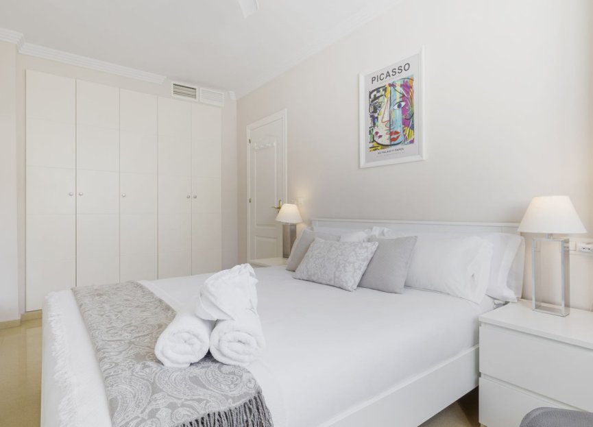 Resale - Apartment - Middle Floor Apartment - Marbella - Marbella Centro