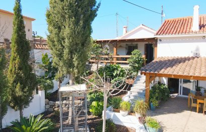 Resale - House - Detached Villa - Alhaurín el Grande - Alhaurín el Grande Centro