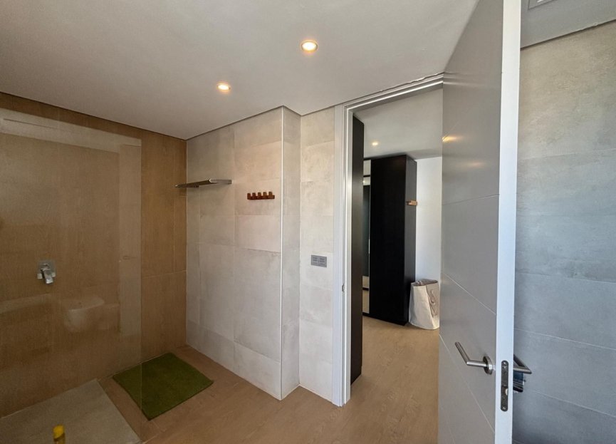 Resale - House - Detached Villa - Fuengirola - Fuengirola Centro