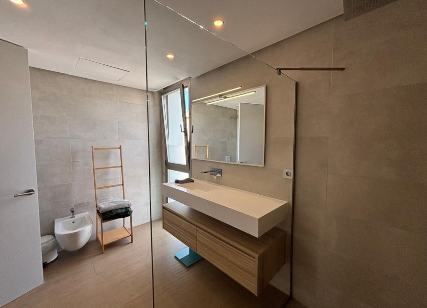 Resale - House - Detached Villa - Fuengirola - Fuengirola Centro