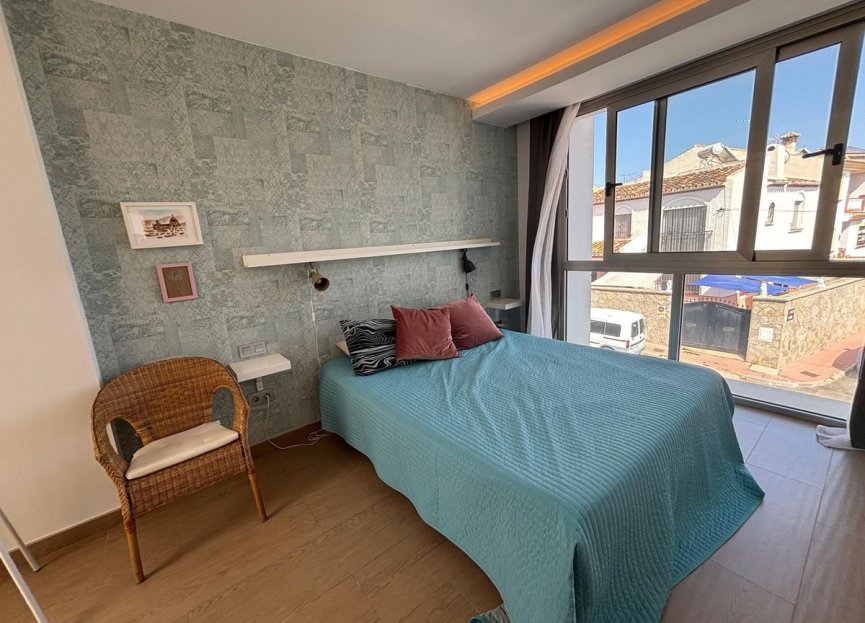 Resale - House - Detached Villa - Fuengirola - Fuengirola Centro