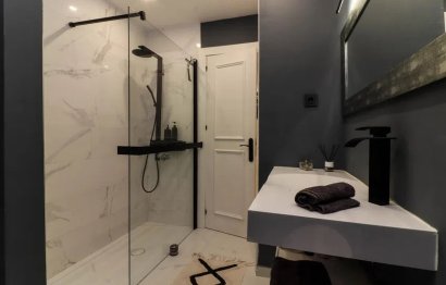 Resale - Apartment - Middle Floor Apartment - Marbella - Nueva Andalucia