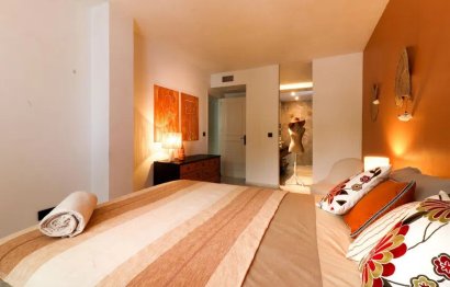 Resale - Apartment - Middle Floor Apartment - Marbella - Nueva Andalucia