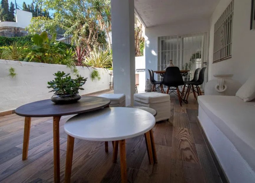 Resale - Apartment - Middle Floor Apartment - Marbella - Nueva Andalucia