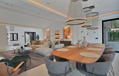 Resale - House - Detached Villa - Marbella - Puerto Banús