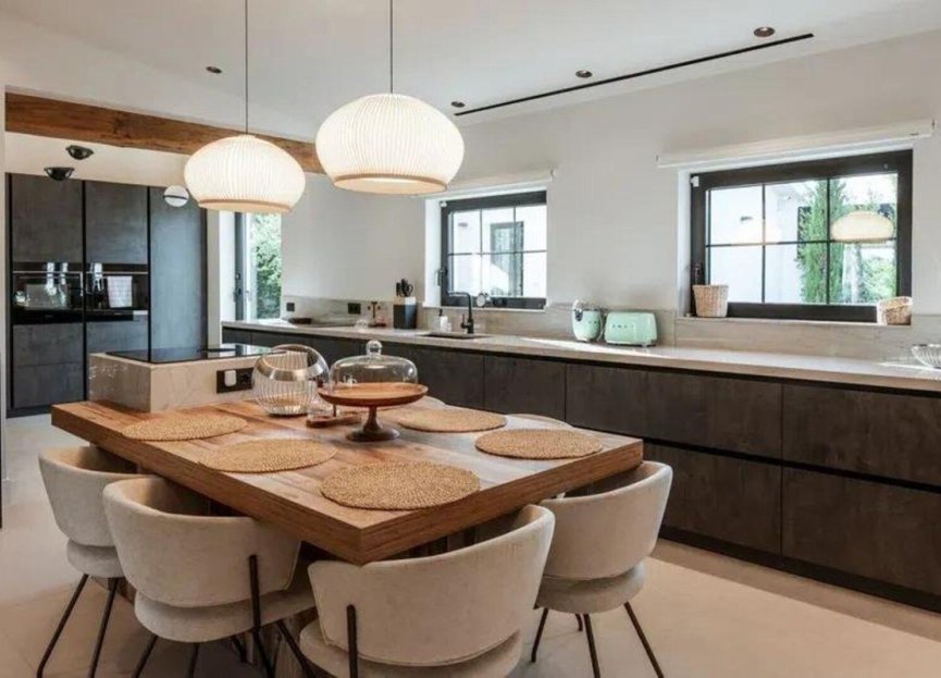 Resale - House - Detached Villa - Marbella - Puerto Banús