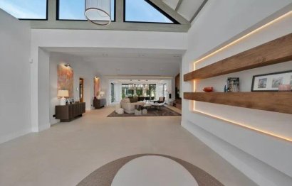 Resale - House - Detached Villa - Marbella - Puerto Banús