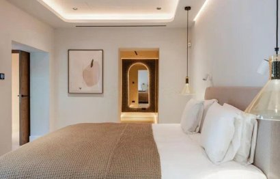 Resale - House - Detached Villa - Marbella - Puerto Banús