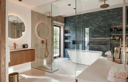 Resale - House - Detached Villa - Marbella - Puerto Banús