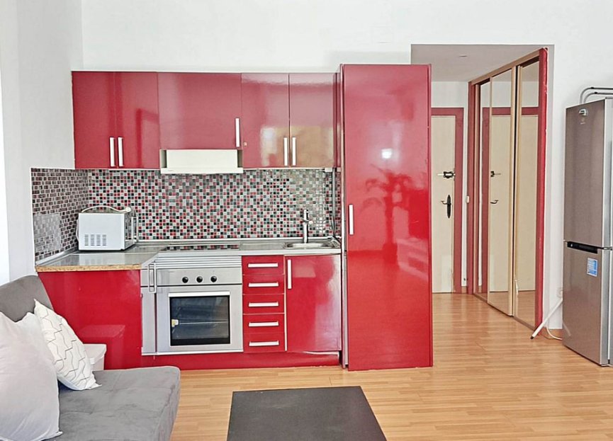 Resale - Apartment - Middle Floor Apartment - Marbella - Puerto Banús