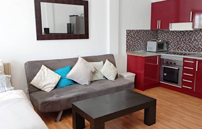 Resale - Apartment - Middle Floor Apartment - Marbella - Puerto Banús