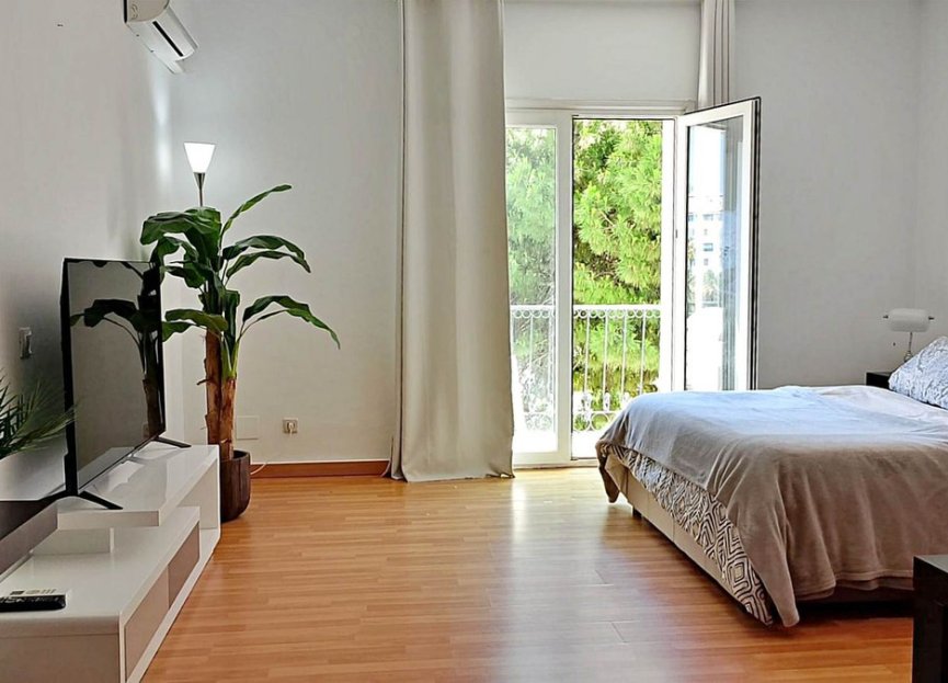 Resale - Apartment - Middle Floor Apartment - Marbella - Puerto Banús