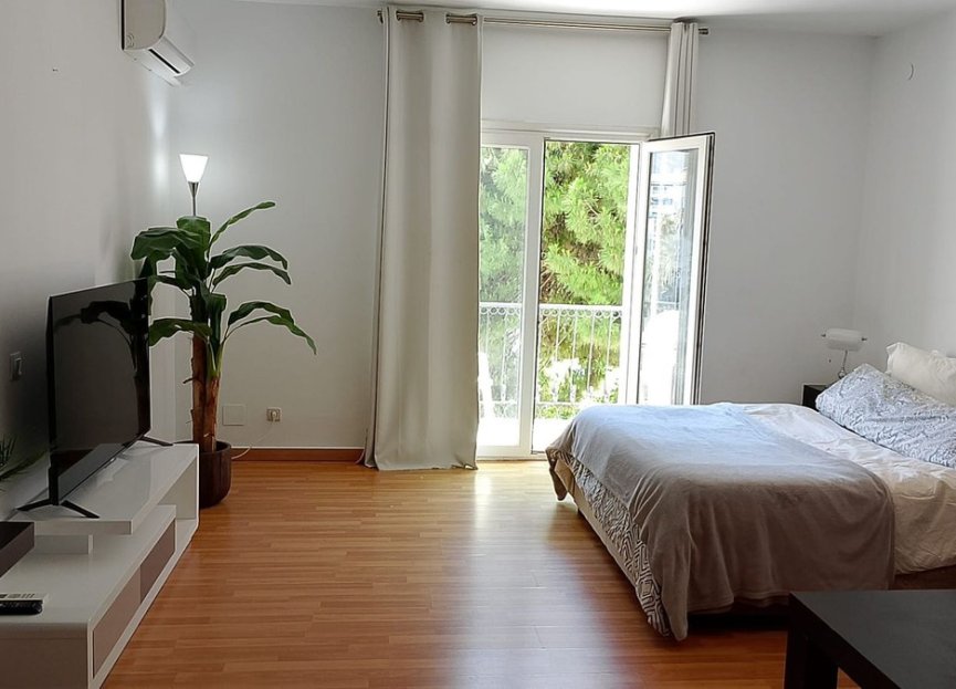 Resale - Apartment - Middle Floor Apartment - Marbella - Puerto Banús