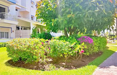 Resale - Apartment - Middle Floor Apartment - Marbella - Puerto Banús
