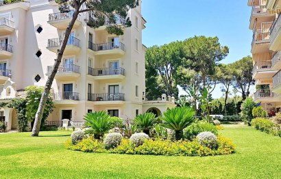 Resale - Apartment - Middle Floor Apartment - Marbella - Puerto Banús