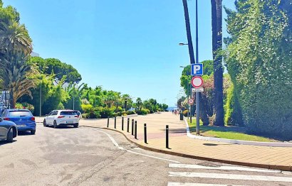 Resale - Apartment - Middle Floor Apartment - Marbella - Puerto Banús