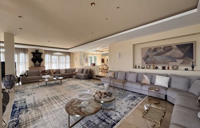 Resale - House - Detached Villa - Estepona - Selwo