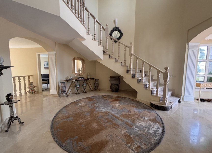 Resale - House - Detached Villa - Estepona - Selwo