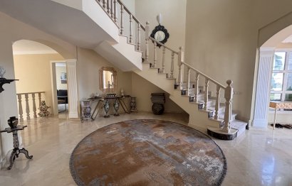 Resale - House - Detached Villa - Estepona - Selwo