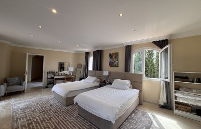 Resale - House - Detached Villa - Estepona - Selwo