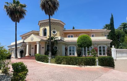 Resale - House - Detached Villa - Estepona - Selwo