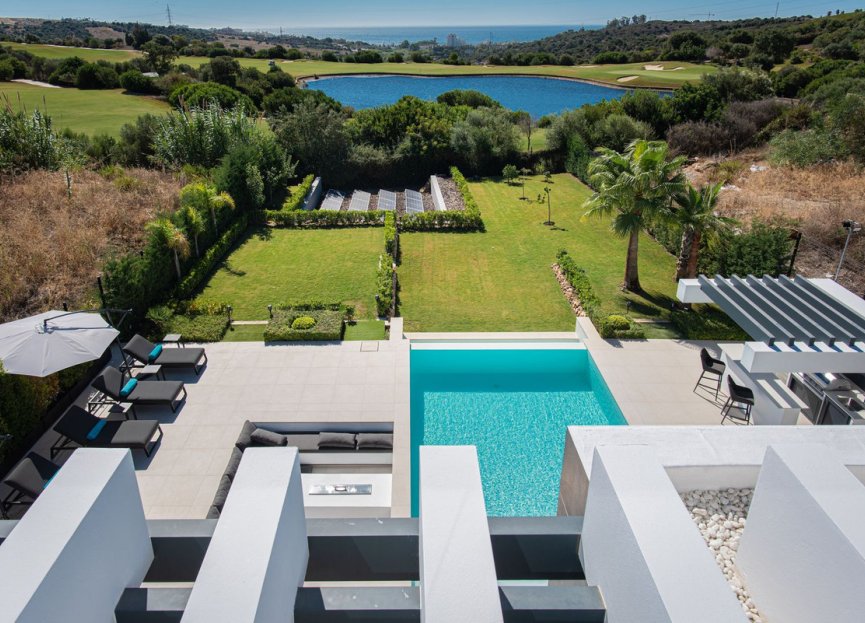 Resale - House - Detached Villa - Estepona - Estepona Centro