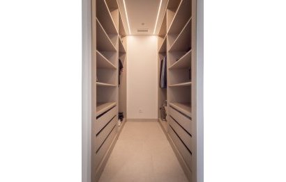 Resale - House - Detached Villa - Estepona - Estepona Centro