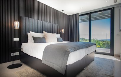 Resale - House - Detached Villa - Estepona - Estepona Centro