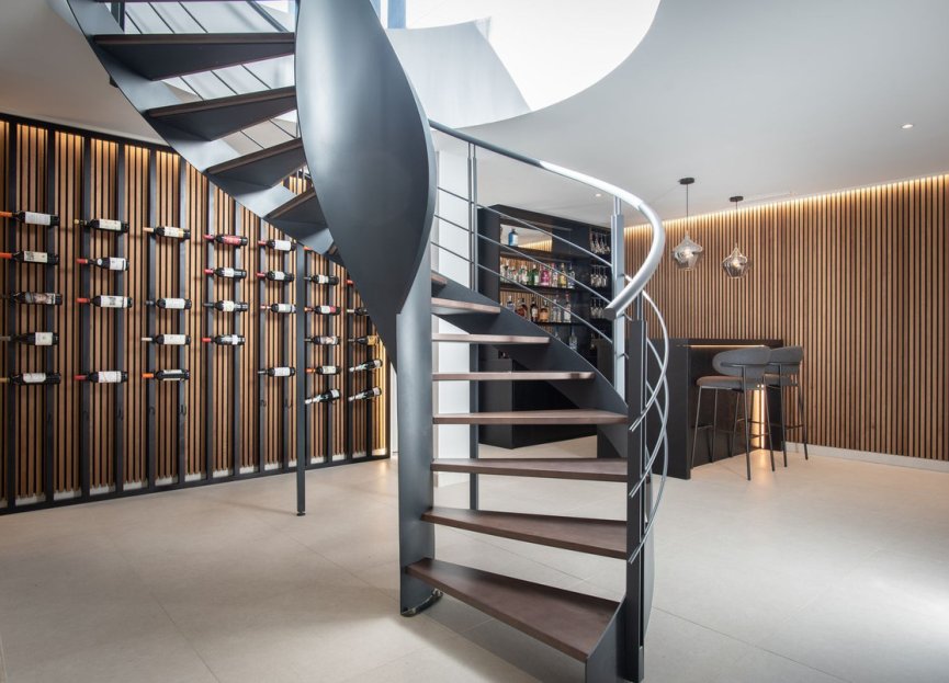 Resale - House - Detached Villa - Estepona - Estepona Centro