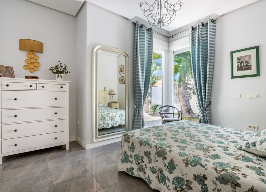 Resale - House - Detached Villa - Marbella - Marbella Centro