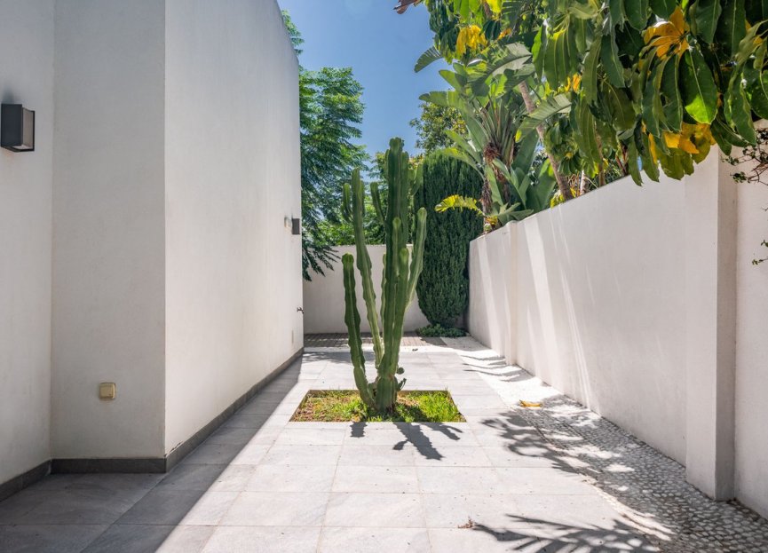 Resale - House - Detached Villa - Marbella - Marbella Centro