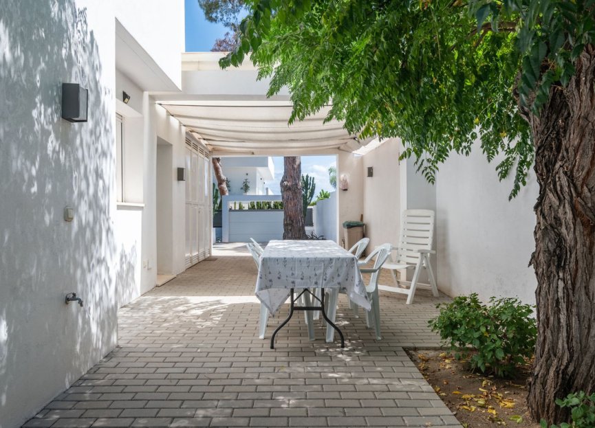 Resale - House - Detached Villa - Marbella - Marbella Centro