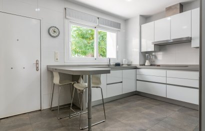 Resale - House - Detached Villa - Marbella - Marbella Centro