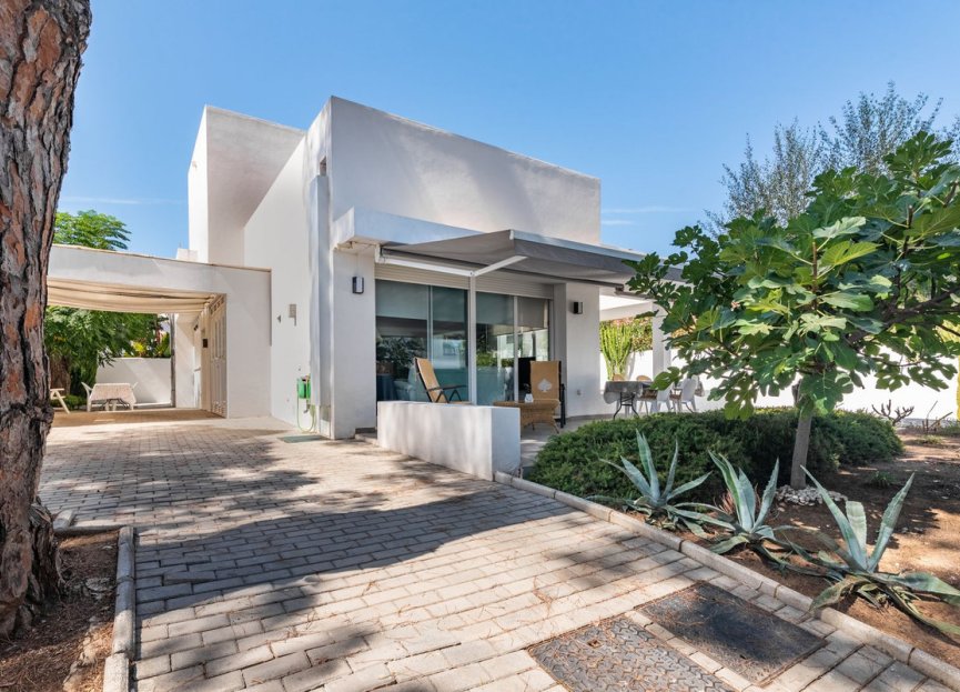 Resale - House - Detached Villa - Marbella - Marbella Centro