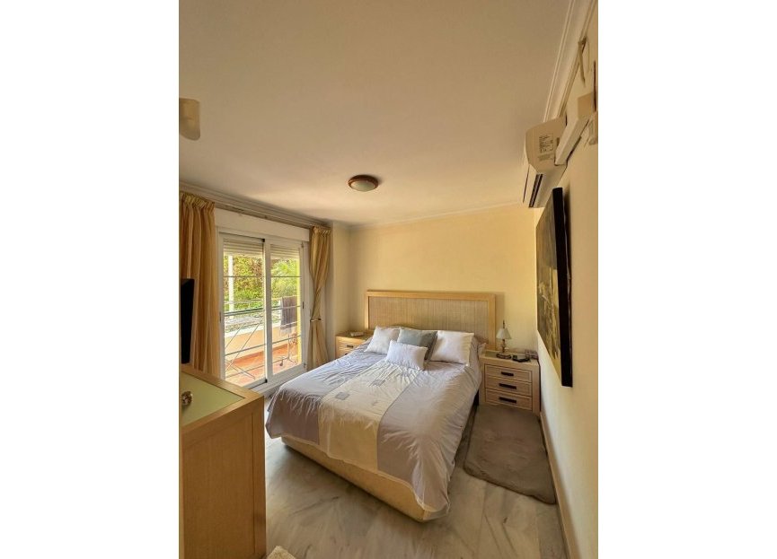 Resale - Apartment - Duplex - Marbella - Nueva Andalucia