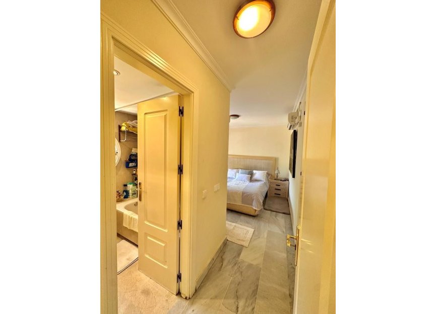 Resale - Apartment - Duplex - Marbella - Nueva Andalucia