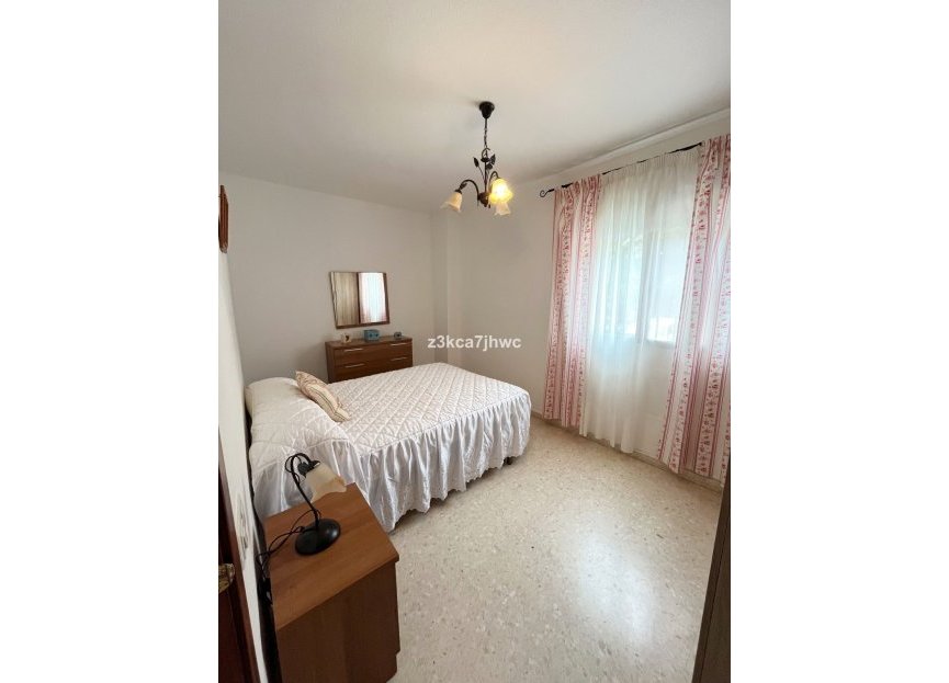 Resale - Ground floor apartment - Estepona - Estepona Centro