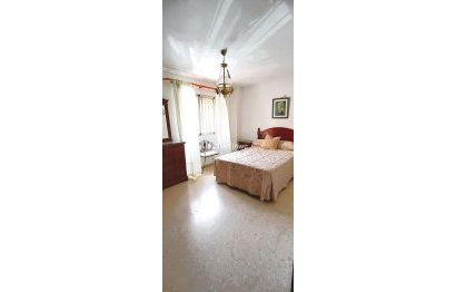 Resale - Ground floor apartment - Estepona - Estepona Centro