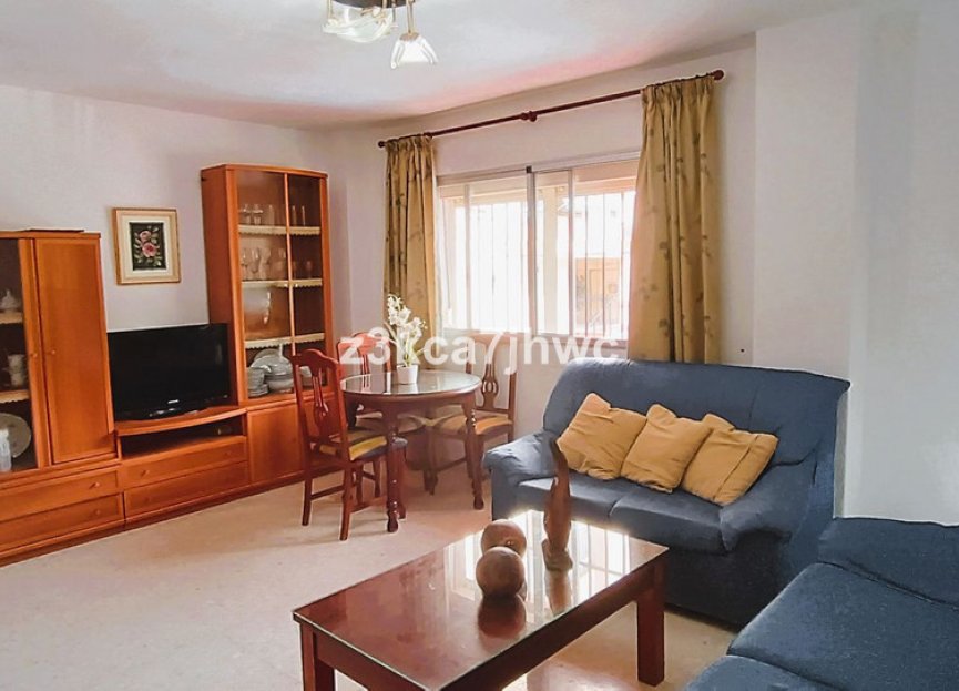 Resale - Ground floor apartment - Estepona - Estepona Centro