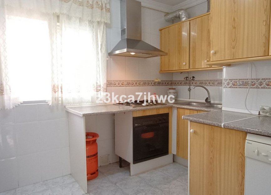 Resale - Ground floor apartment - Estepona - Estepona Centro