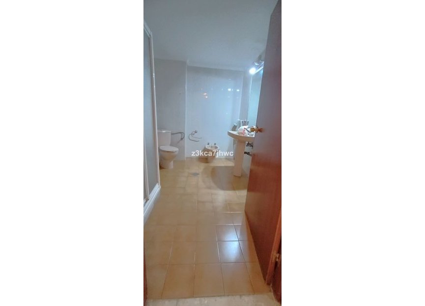 Resale - Ground floor apartment - Estepona - Estepona Centro