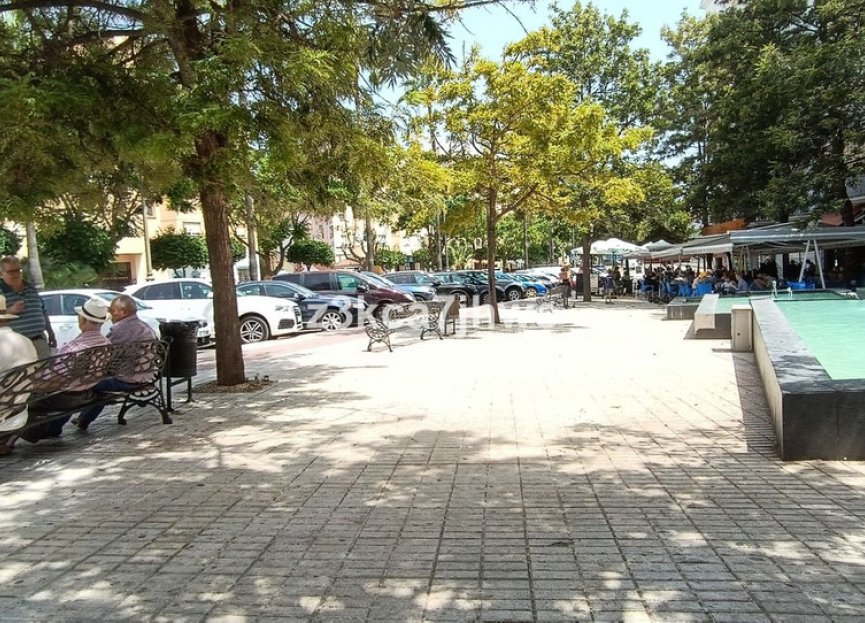 Resale - Ground floor apartment - Estepona - Estepona Centro